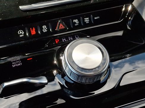 New 2026 Jeep Grand Wagoneer Limited AWD/4WD image 11