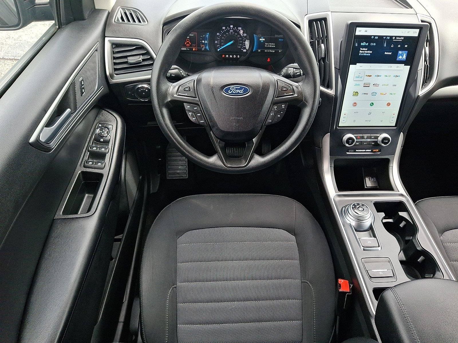 Certified 2022 Ford Edge SE w/ Black Appearance Package AWD/4WD image 11