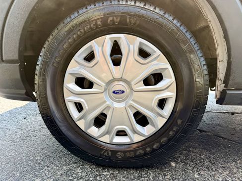 Used 2018 Ford Transit 350 XLT RWD image 29