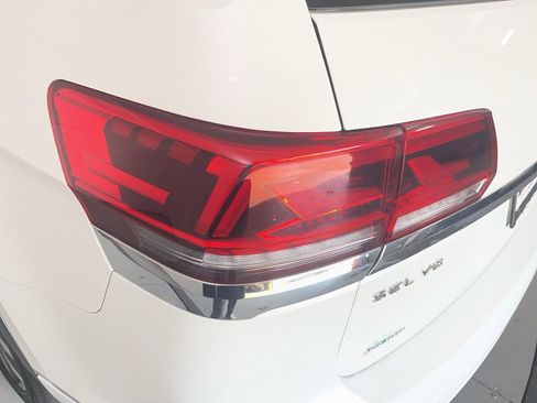 Used 2023 Volkswagen Atlas SEL Premium AWD/4WD image 45