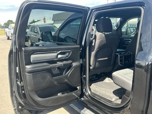 Used 2022 RAM 1500 Big Horn AWD/4WD image 35