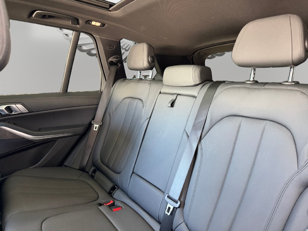 Used 2020 BMW X5 sDrive40i w/ Convenience Package RWD image 13