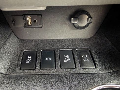 Used 2016 Toyota Highlander XLE image 73