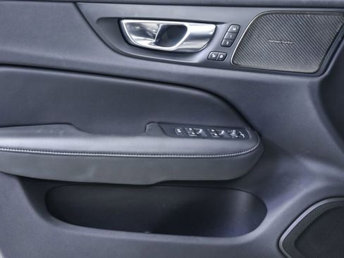 Used 2025 Volvo S60 B5 Plus w/ Climate Package image 7