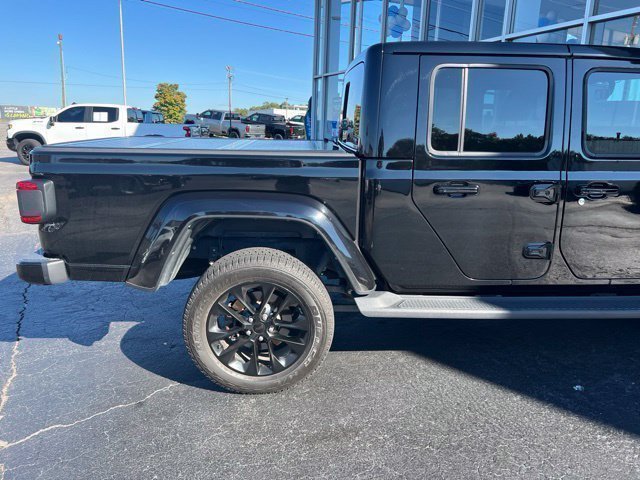 Used 2021 Jeep Gladiator Overland AWD/4WD image 4