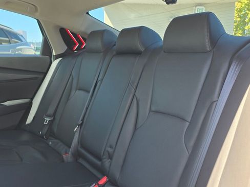 Used 2025 Honda Accord EX-L image 17