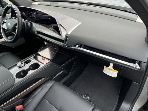 New 2026 Cadillac Vistiq Sport image 19