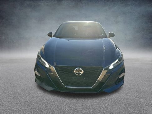 Used 2022 Nissan Altima 2.5 SR image 9