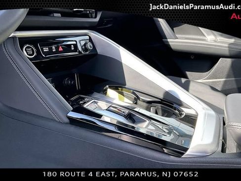 Used 2025 Audi Q5 Premium w/ Convenience Package AWD/4WD image 12