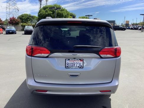 Used 2021 Chrysler Voyager Lxi image 27
