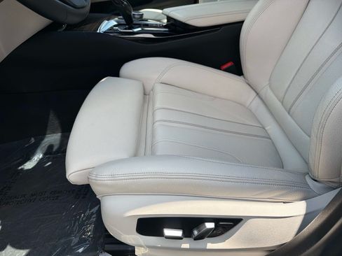 Used 2023 BMW 540i xDrive w/ Convenience Package AWD/4WD image 38
