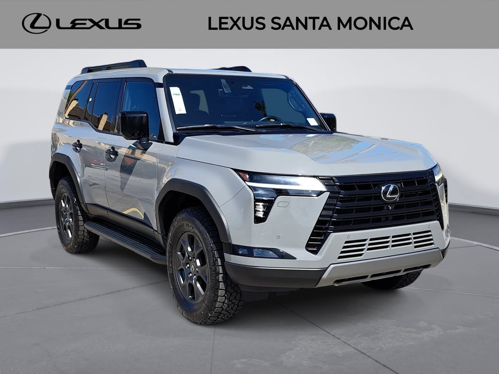 Used 2024 Lexus GX 550 AWD/4WD image 3