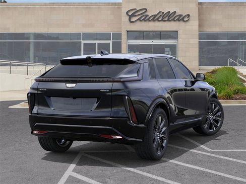 New 2026 Cadillac Lyriq Signature Sport image 4