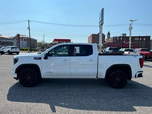 Used 2025 GMC Sierra 1500 Elevation w/ Preferred Package AWD/4WD image 2