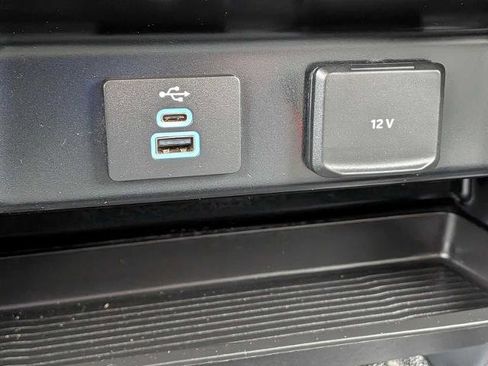 Certified 2023 Ford F350 XLT image 31