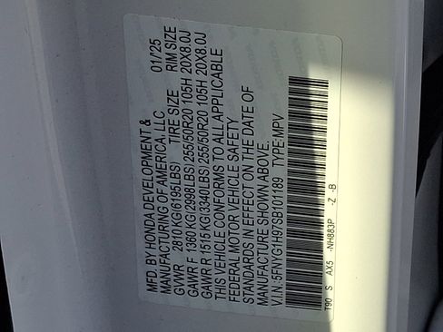 Used 2025 Honda Pilot Black Edition image 26