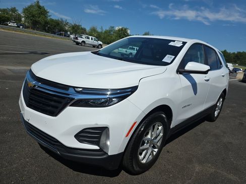 Used 2023 Chevrolet Equinox LT FWD image 2