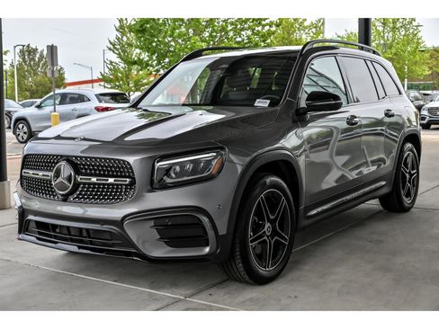 Certified 2025 Mercedes-Benz GLB 250 4MATIC image 5