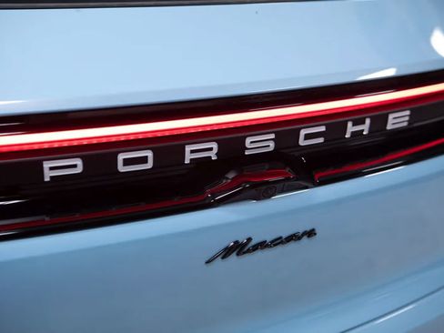 Certified 2026 Porsche Macan Electric RWD image 19