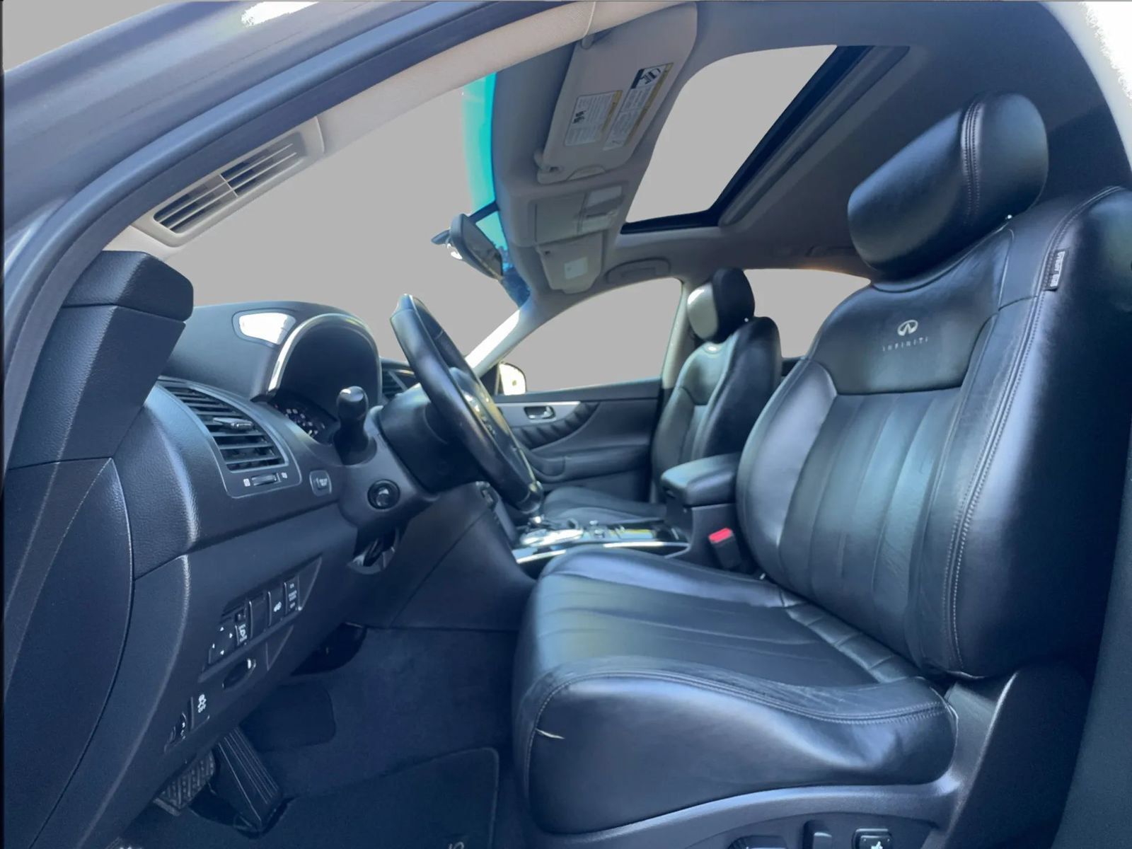 Used 2012 INFINITI FX35 2WD w/ Premium Pkg image 19