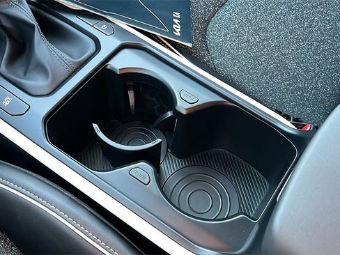 New 2025 Kia K4 GT-Line image 14