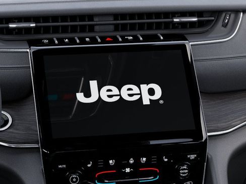 New 2025 Jeep Grand Cherokee Overland w/ Adv Protech Group III AWD/4WD image 40