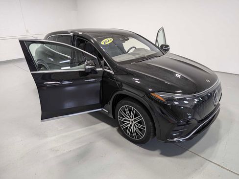 Certified 2023 Mercedes-Benz EQS 580 4MATIC SUV image 15