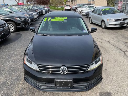 Used 2017 Volkswagen Jetta SE FWD image 5