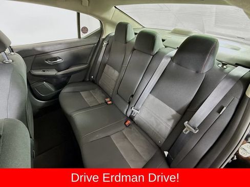 Used 2025 Nissan Sentra SR w/ Midnight Edition FWD image 8