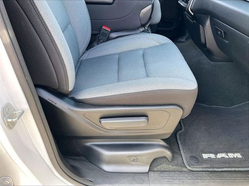 Used 2023 RAM 1500 Big Horn AWD/4WD image 35
