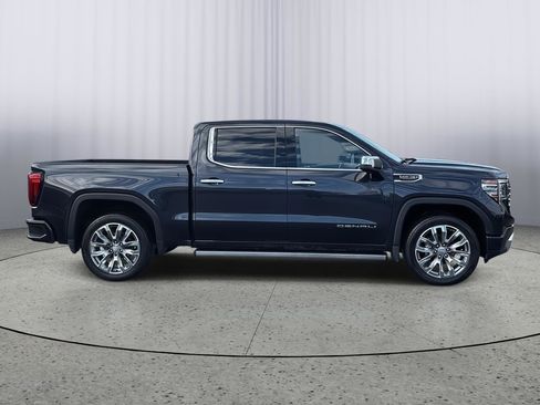 Used 2023 GMC Sierra 1500 Denali w/ Denali Reserve Package image 7