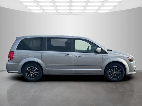 Certified 2017 Dodge Grand Caravan GT FWD image 8