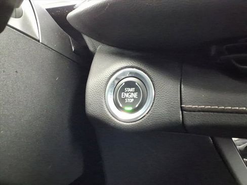 Used 2023 Buick Envision Essence image 16