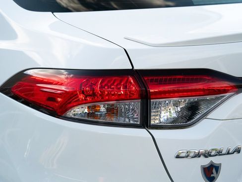 Used 2020 Toyota Corolla SE FWD image 18