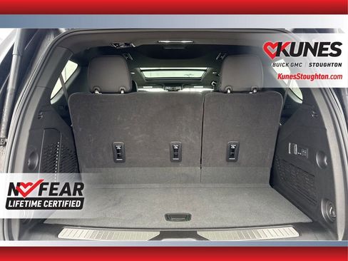 Used 2025 GMC Yukon Denali image 40