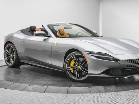 Certified 2025 Ferrari Roma Spider image 1