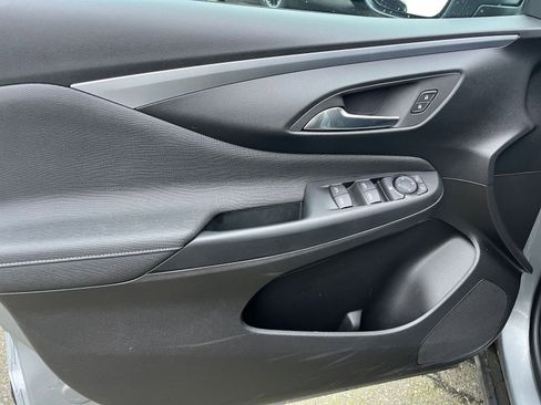 Used 2025 Buick Envista Preferred image 20