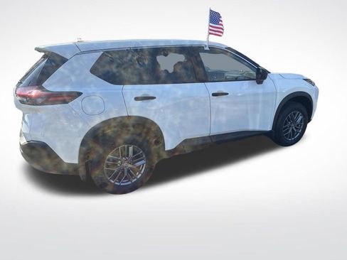 Used 2023 Nissan Rogue S AWD/4WD image 25