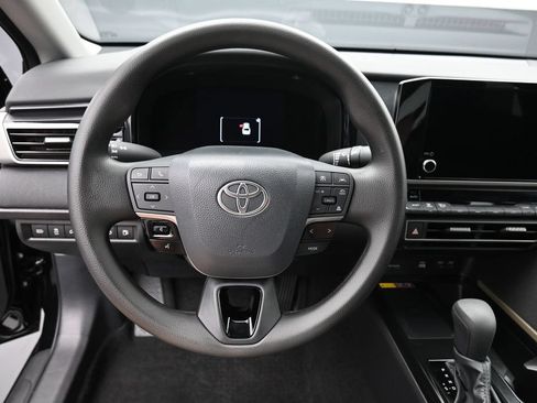 Used 2026 Toyota Camry LE FWD image 14