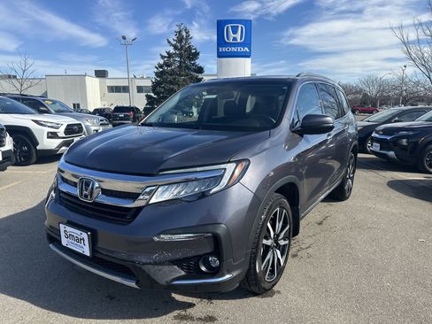 Used 2022 Honda Pilot Touring image 1