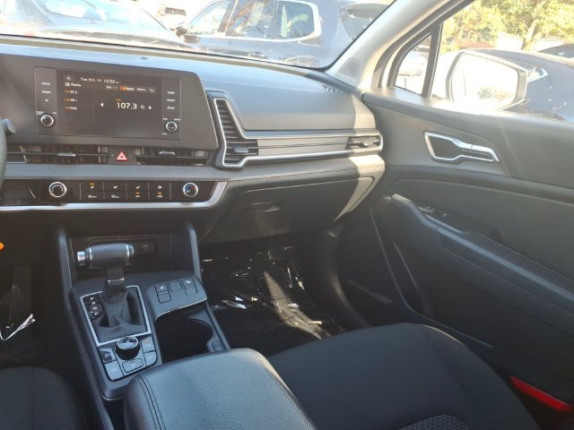 Certified 2023 Kia Sportage LX AWD/4WD image 15