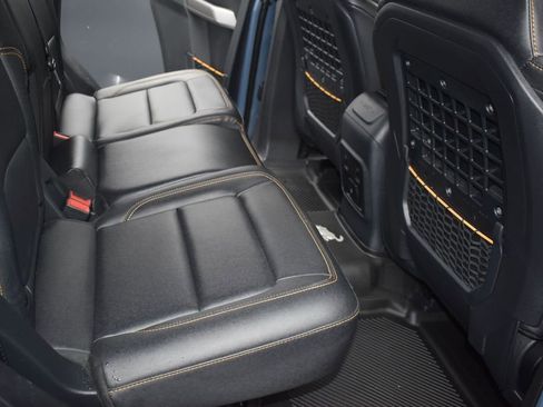 Used 2023 Ford Bronco Badlands w/ Sasquatch Package AWD/4WD image 19