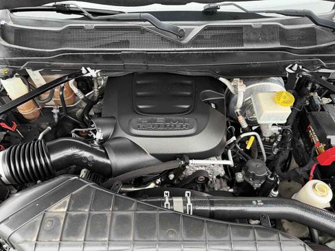 Used 2020 RAM 2500 Tradesman w/ Chrome Appearance Group image 20