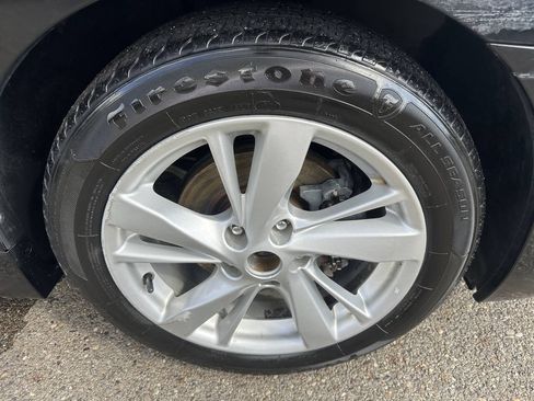 Used 2015 Nissan Altima 2.5 SV FWD image 27
