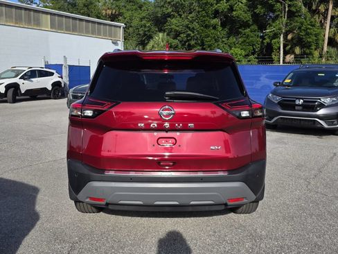 Used 2021 Nissan Rogue SV w/ Premium Package FWD image 4