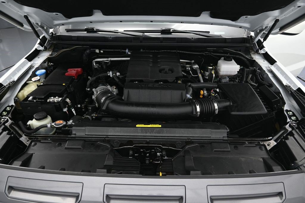 Used 2025 Nissan Frontier SV RWD image 14