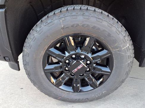 New 2026 GMC Sierra 2500 AT4 w/ AT4 Premium Plus Package image 22