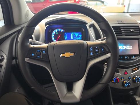 Used 2016 Chevrolet Trax LT w/ LT Convenience Package AWD/4WD image 17