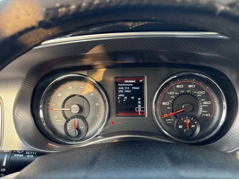 Used 2012 Dodge Charger SE RWD image 16