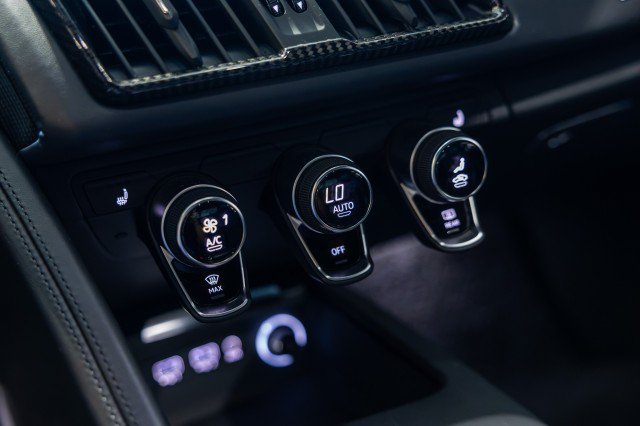 Used 2018 Audi R8 V10 AWD/4WD image 15